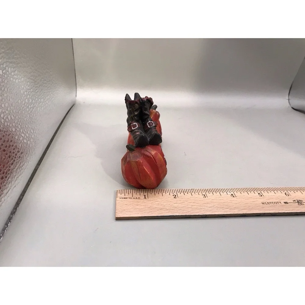 Halloween Pumpkin BOO With‎ Witches Boots 4.5